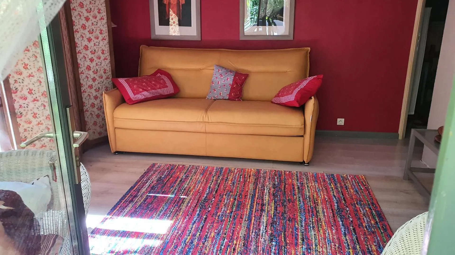 Holidayhomepoujol 4-5 Persons Montfermier France