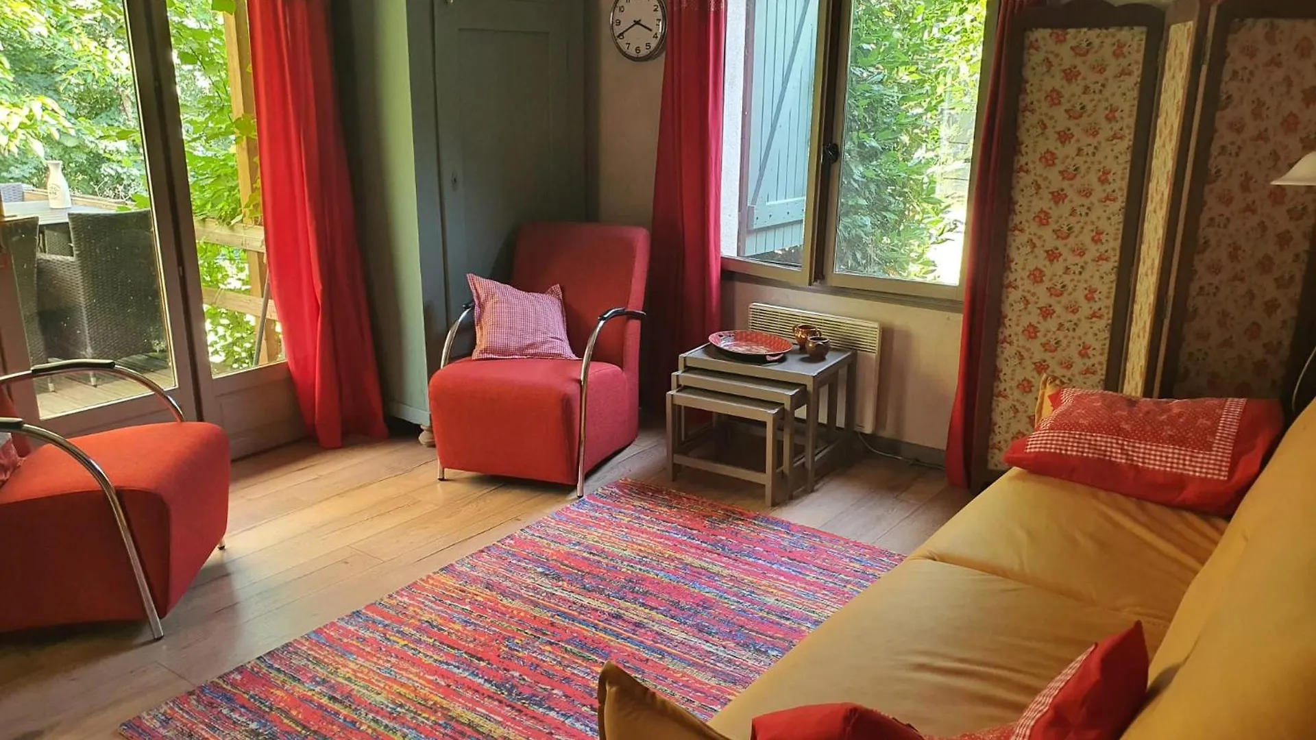 Holidayhomepoujol 4-5 Persons Montfermier Holiday home